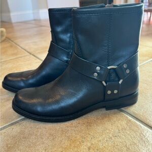 House of Harlow 1960 Portia Black Leather Ankle Boots